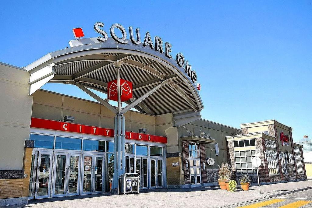 Napa Furnished Rental Apartments Square One ミシサガ エクステリア 写真