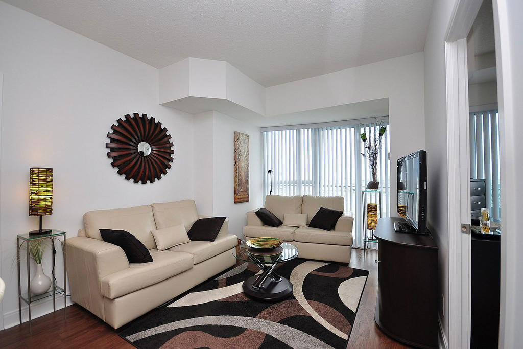 Napa Furnished Rental Apartments Square One ミシサガ 部屋 写真