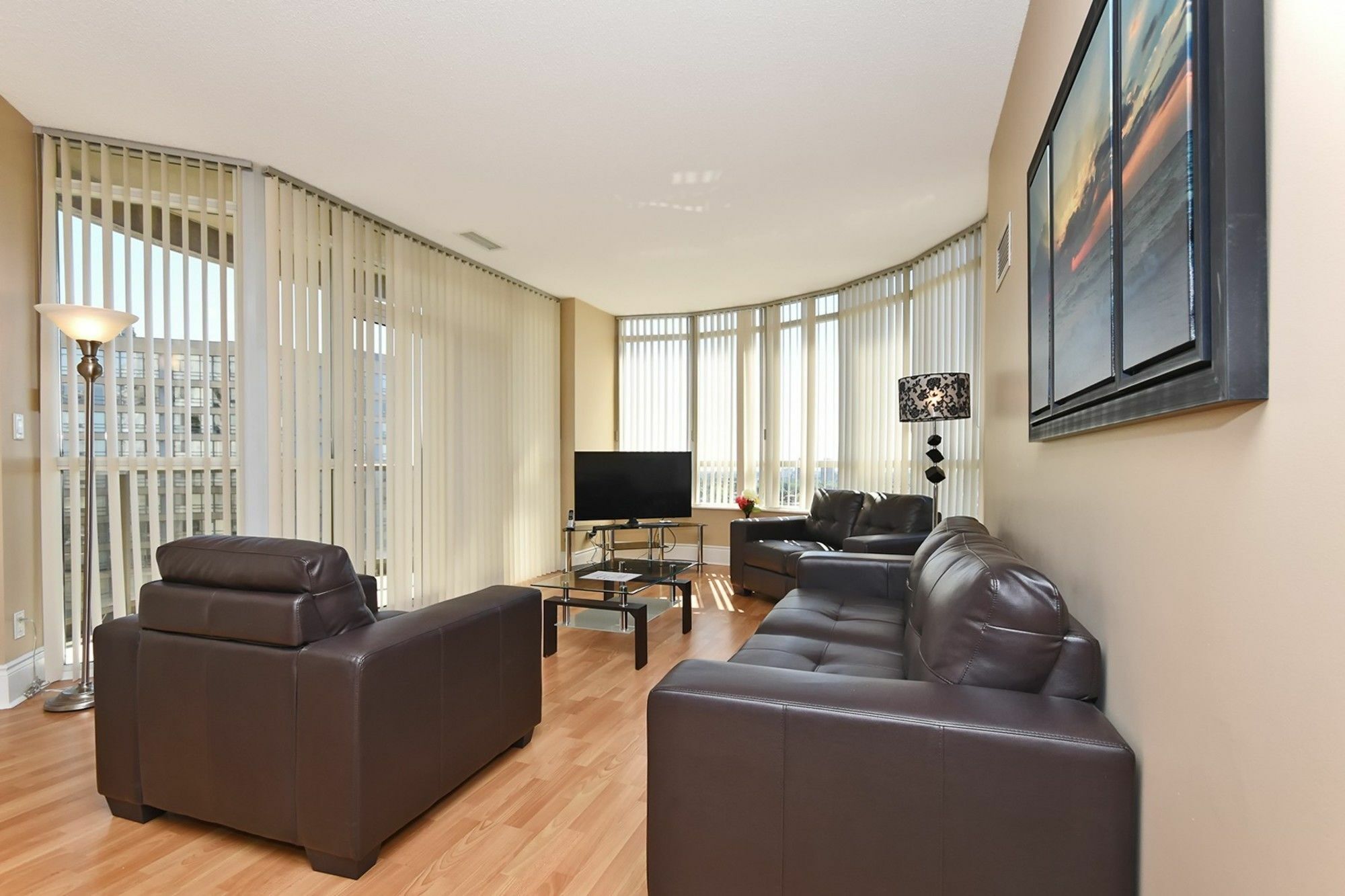 Napa Furnished Rental Apartments Square One ミシサガ エクステリア 写真