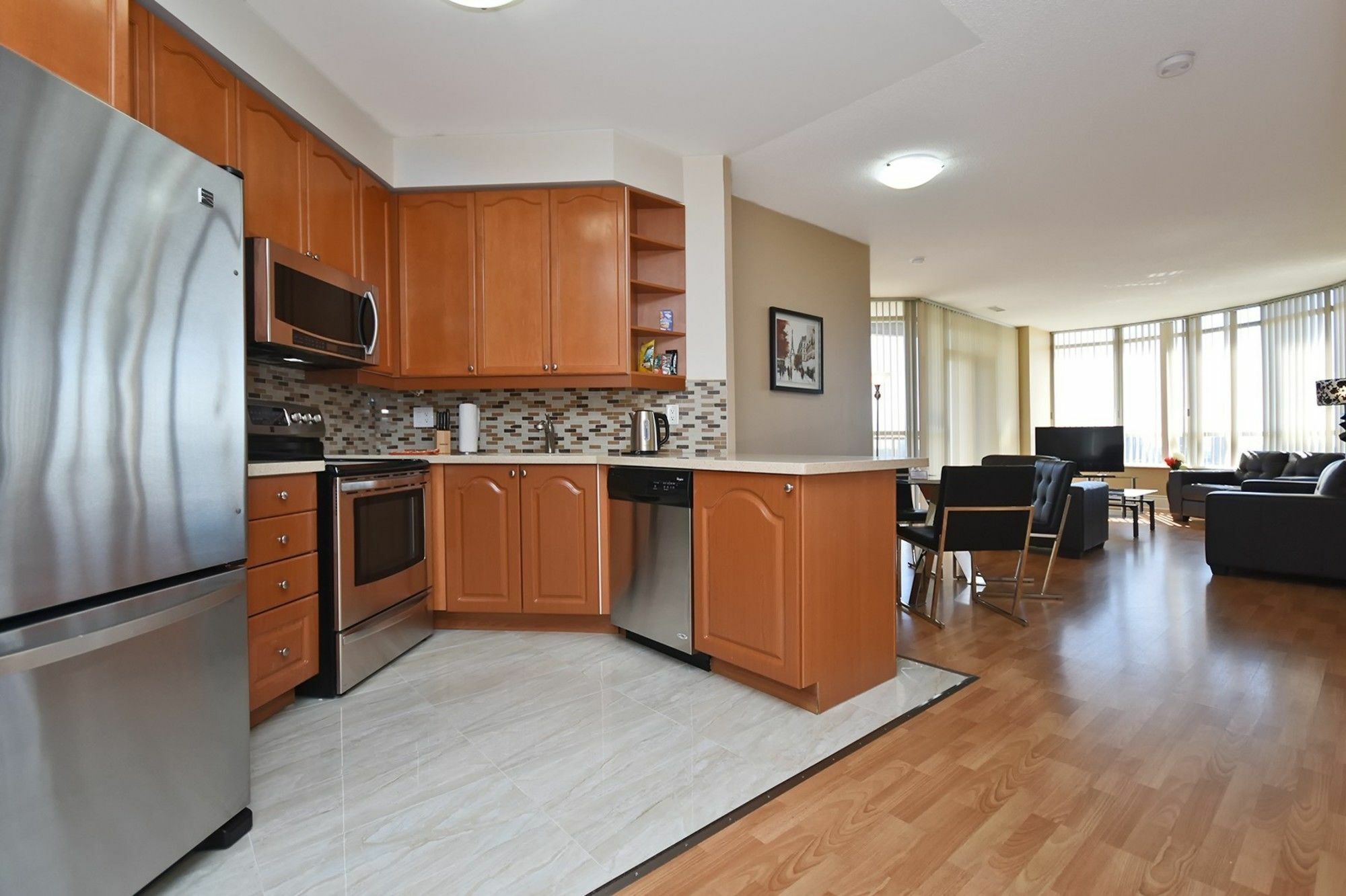 Napa Furnished Rental Apartments Square One ミシサガ エクステリア 写真